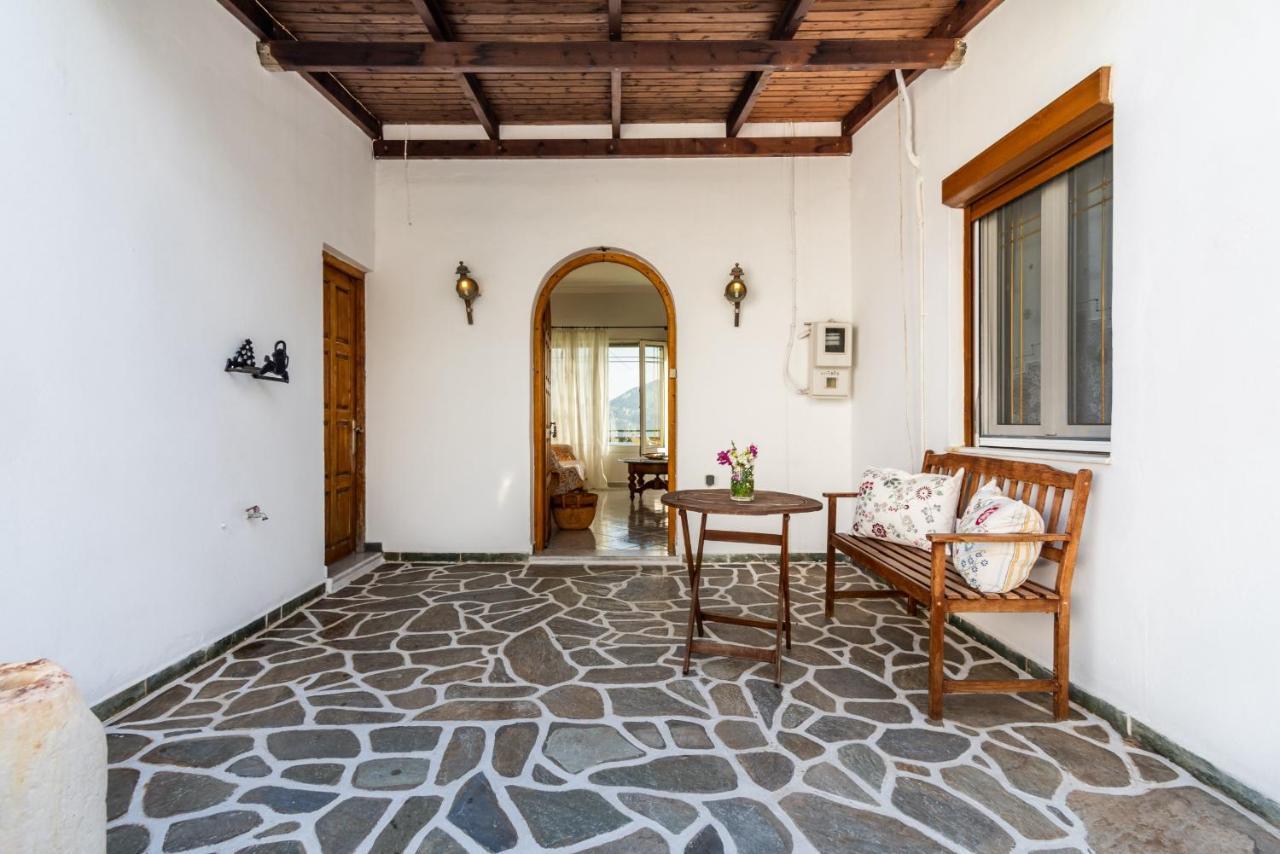 Melisses Sea View House Villa Plaka  Buitenkant foto